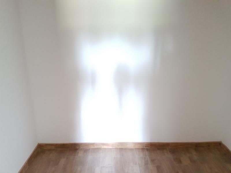 Manés Propiedades Casa a estrenar en el barrio cerrado EUCALIPTUS PILAR, (ZONA: Golfer’s CC, Marinas Del Pilar, Rocíos, Palmares, La Emilia, La reserva.)  Pilar sobre una planta: living, cocina, lavadero, toil., dormitorio principal en suite con vestidor, dos dormitorios más con otro baño completo, lote 800 metros, superficie cubierta 130 metros, superficie semicubierta 40 metros. 
SIN EXPENSAS
U$S150.000.
