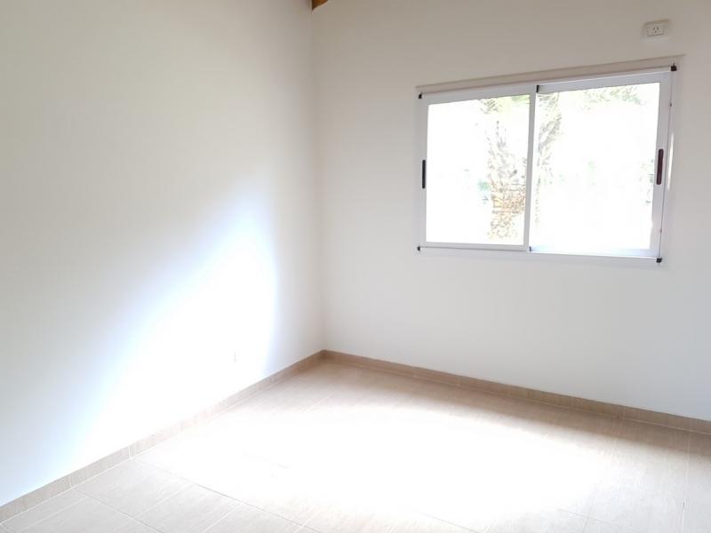 Manés Propiedades Casa a estrenar en el barrio cerrado EUCALIPTUS PILAR,(ZONA: Golfer’s CC, Marinas Del Pilar, Rocíos, Palmares, La Emilia, La reserva.)  sobre una planta: living, cocina, lavadero, dormitorio principal en suite, dos dormitorios más con otro baño completo, lote 670 metros, superficie cubierta 95 metros, superficie semicubierta 22 metros. 

SIN EXPENSAS
U$S135.000.
