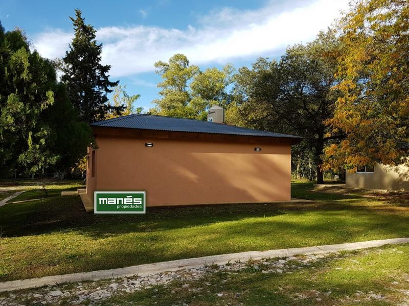 Manés Propiedades Casa a estrenar en el barrio cerrado EUCALIPTUS PILAR,(ZONA: Golfer’s CC, Marinas Del Pilar, RocÃos, Palmares, La Emilia, La reserva.) sobre una planta: living, cocina, lavadero, dormitorio principal en suite, dos dormitorios más con otro baño completo, lote 670 metros, superficie cubierta 95 metros, superficie semicubierta 22 metros.
SIN EXPENSAS
U$S135.000.
Manés Propiedades Casa a estrenar en el barrio cerrado EUCALIPTUS PILAR,(ZONA: Golfer’s CC, Marinas Del Pilar, RocÃos, Palmares, La Emilia, La reserva.) sobre una planta: living, cocina, lavadero, dormitorio principal en suite, dos dormitorios más con otro baño completo, lote 670 metros, superficie cubierta 95 metros, superficie semicubierta 22 metros.
SIN EXPENSAS
U$S135.000.