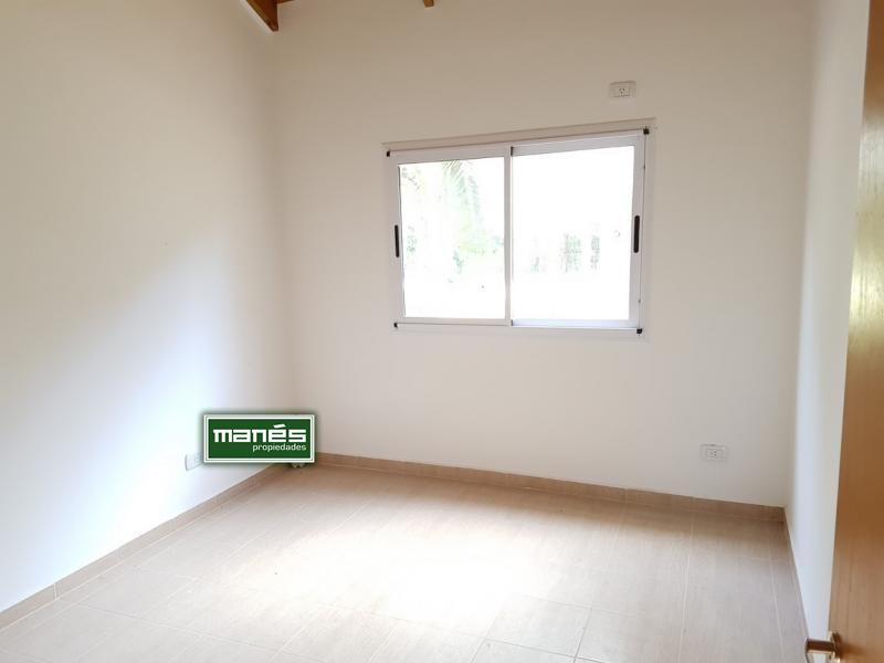 Manés Propiedades Casa a estrenar en el barrio cerrado EUCALIPTUS PILAR,(ZONA: Golfer’s CC, Marinas Del Pilar, RocÃos, Palmares, La Emilia, La reserva.) sobre una planta: living, cocina, lavadero, dormitorio principal en suite, dos dormitorios más con otro baño completo, lote 670 metros, superficie cubierta 95 metros, superficie semicubierta 22 metros.
SIN EXPENSAS
U$S135.000.
Manés Propiedades Casa a estrenar en el barrio cerrado EUCALIPTUS PILAR,(ZONA: Golfer’s CC, Marinas Del Pilar, RocÃos, Palmares, La Emilia, La reserva.) sobre una planta: living, cocina, lavadero, dormitorio principal en suite, dos dormitorios más con otro baño completo, lote 670 metros, superficie cubierta 95 metros, superficie semicubierta 22 metros.
SIN EXPENSAS
U$S135.000.